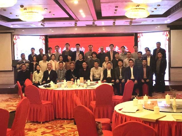 不止一個！江蘇亮彩榮獲常州市半導體照明產業技術創新聯盟2017年度“技術創新獎”、“杰出貢獻獎”